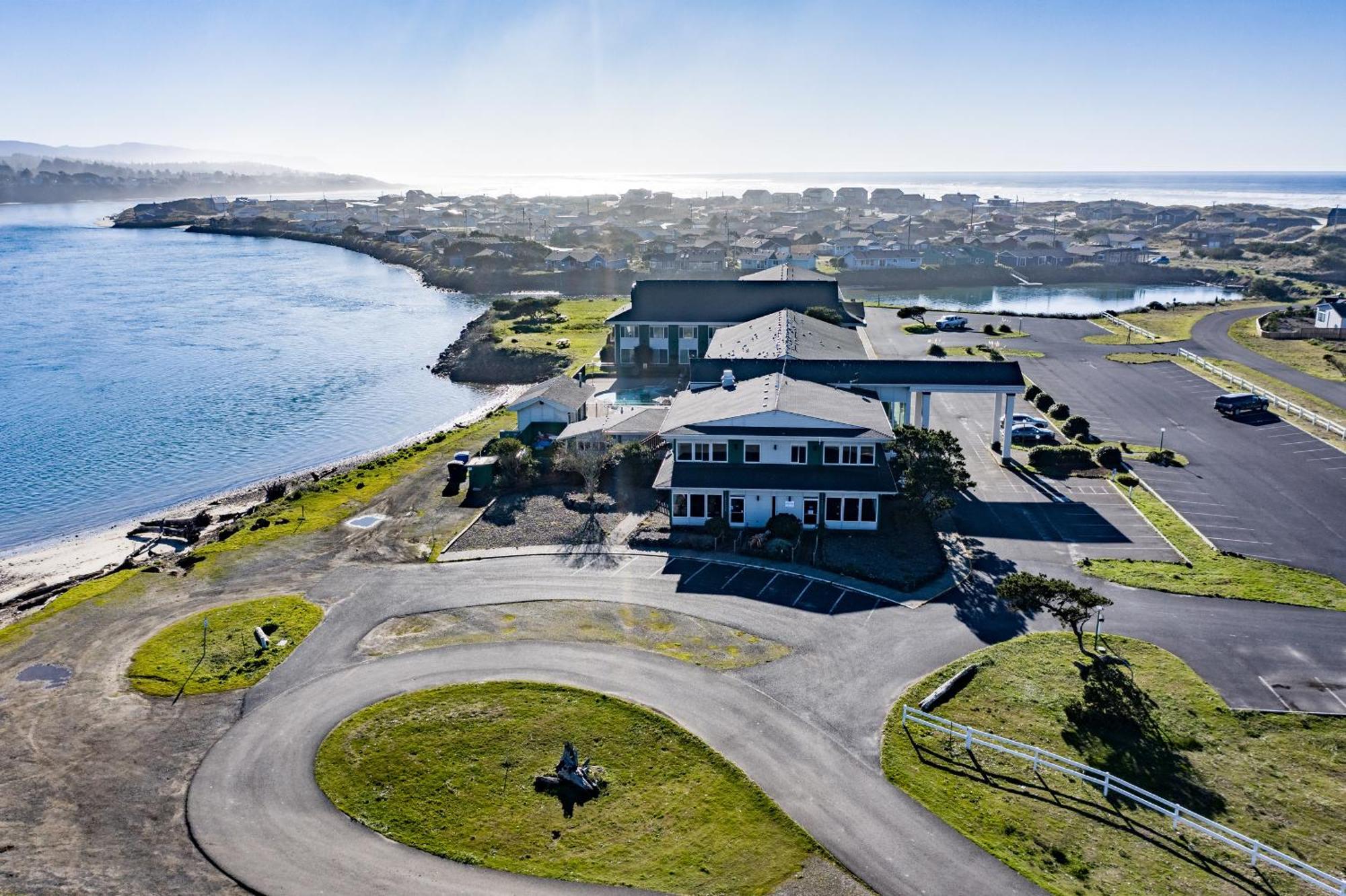 Alsi Resort Hotel Waldport Exterior foto