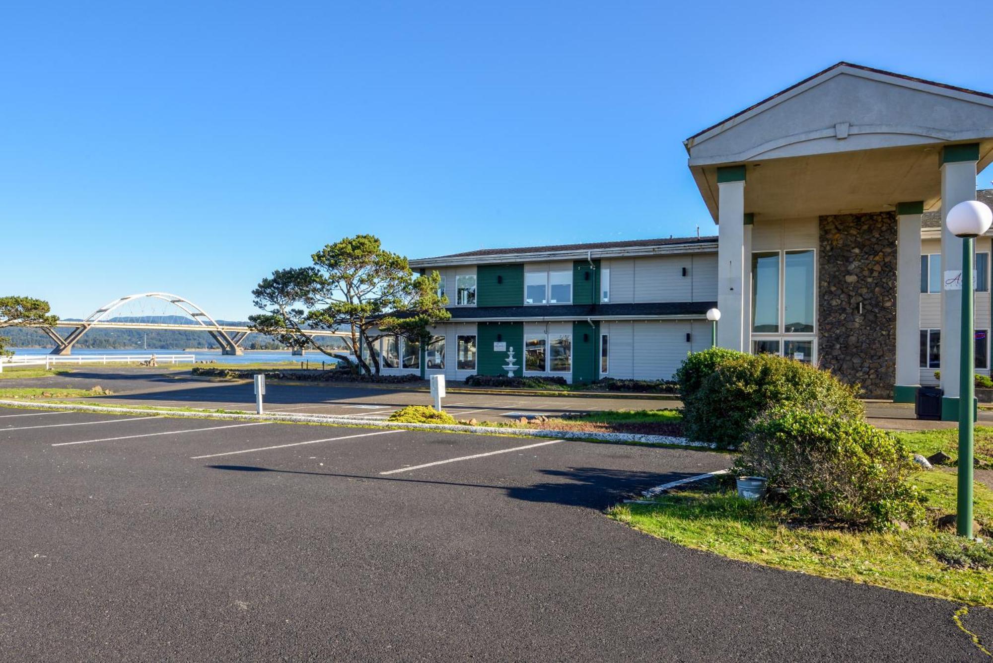 Alsi Resort Hotel Waldport Exterior foto